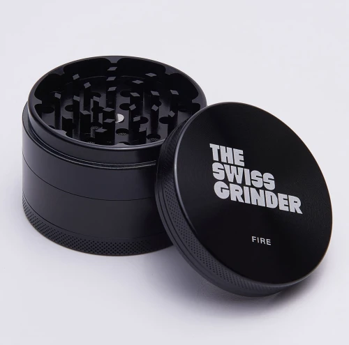 Swiss-Grinder-Fire-–-Mlynek-4-czesciowy-premium-2.jpg